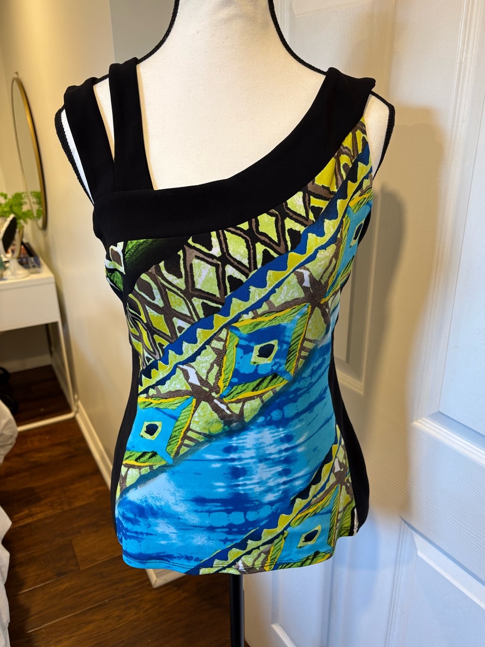 Frank Lyman Y2K Abstract Asymmetrical Top Size 6